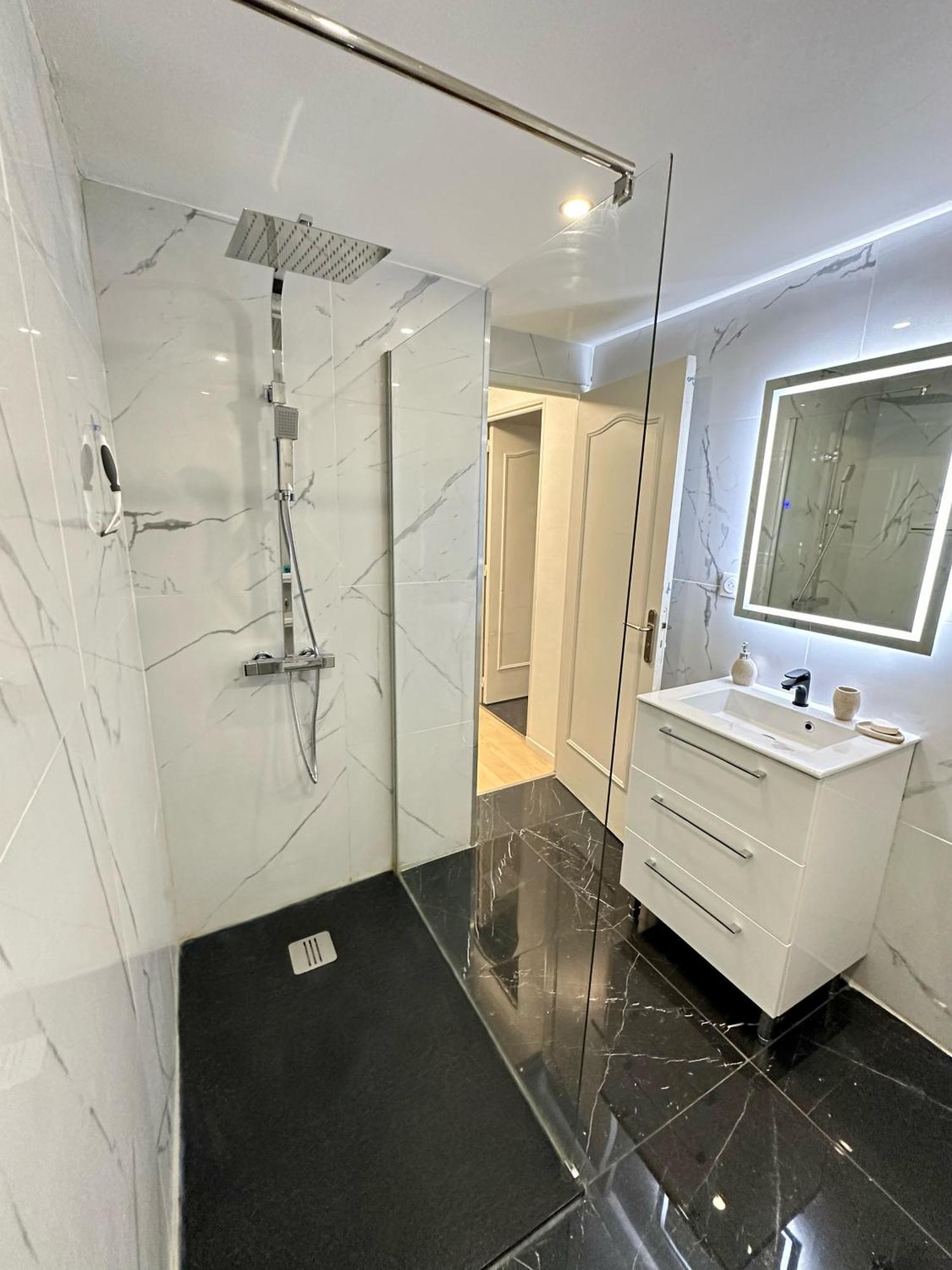 Une Belle Maison Avec 2 Chambre Croix Exteriér fotografie